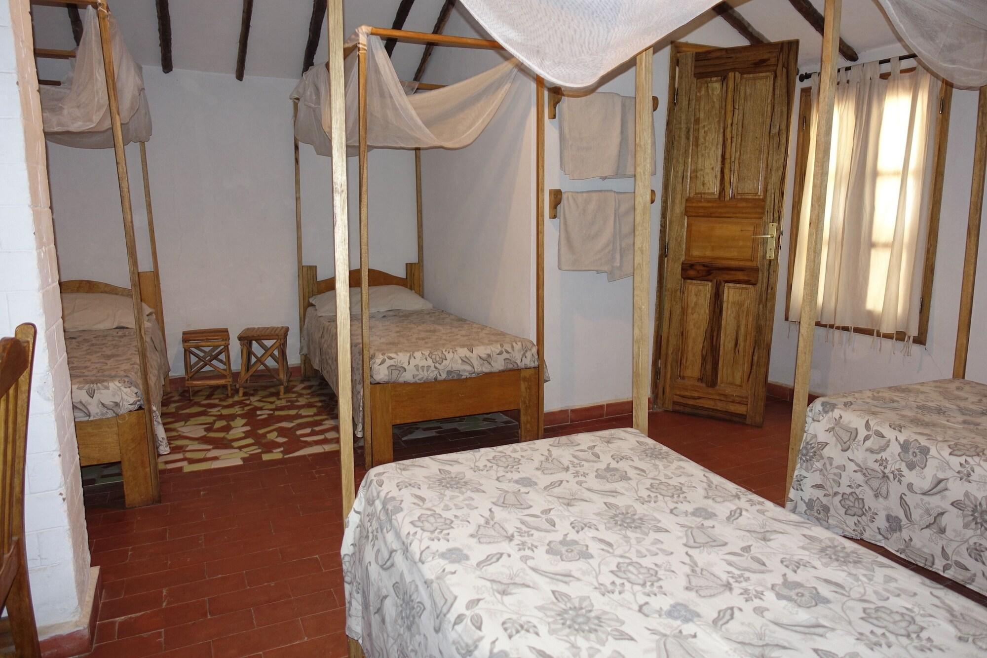 Keur Marrakis Hotel M'Bour Exterior photo