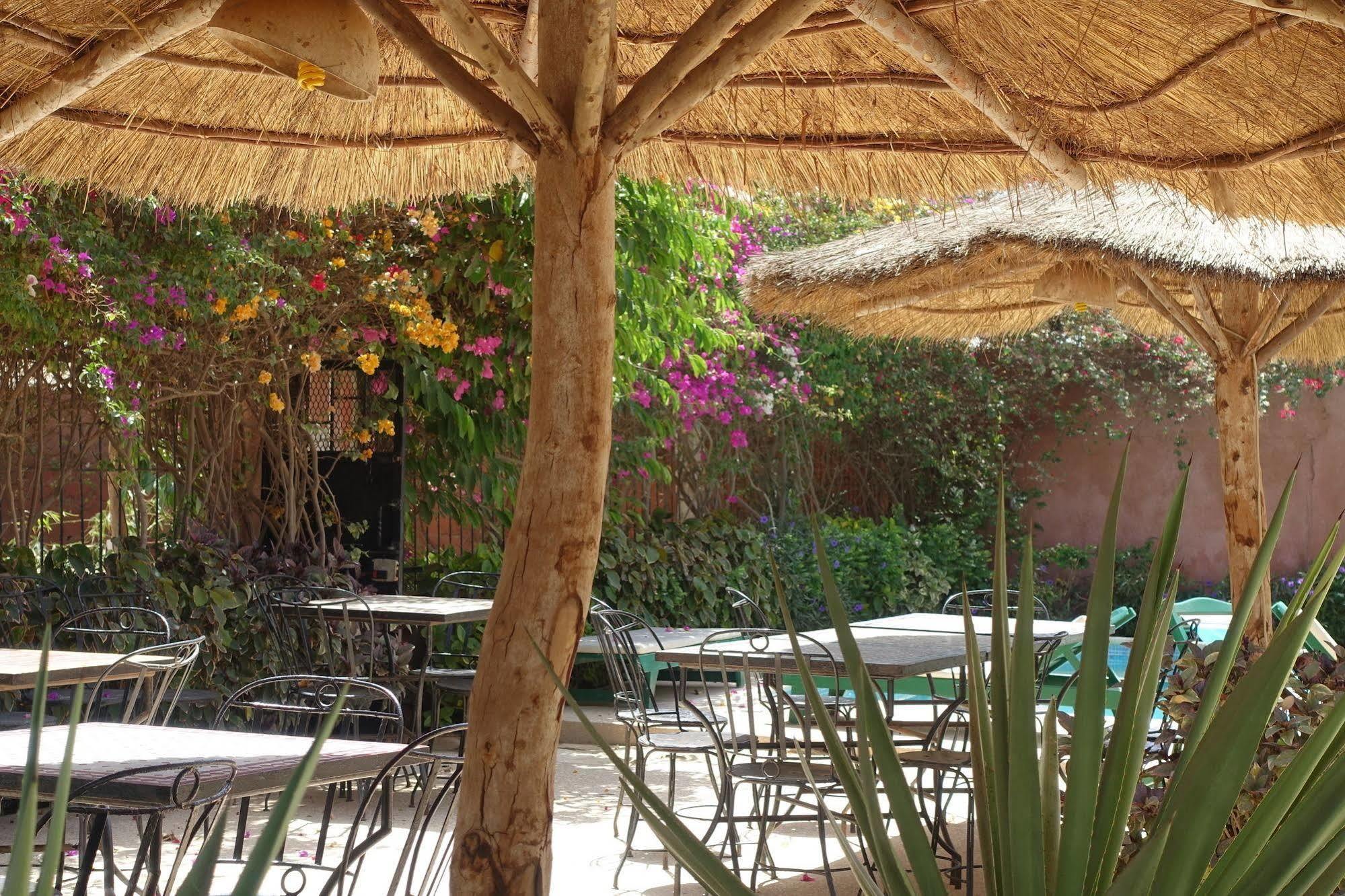 Keur Marrakis Hotel M'Bour Exterior photo